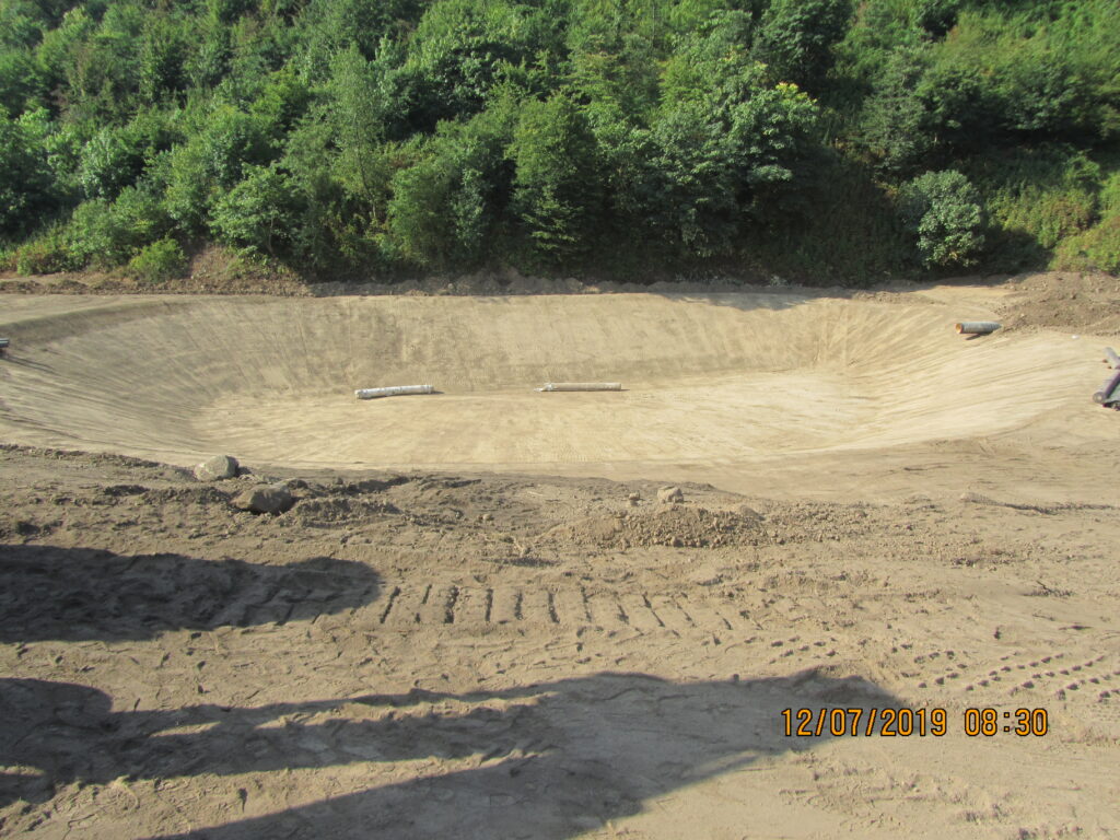 Geomembrane insulation in the irrigation lake of Masalli river plantation