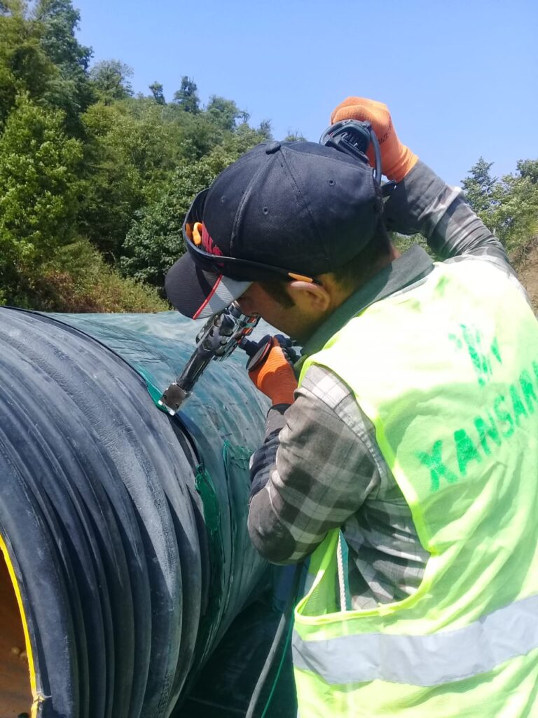 Geomembrane insulation in the irrigation lake of Masalli river plantation
